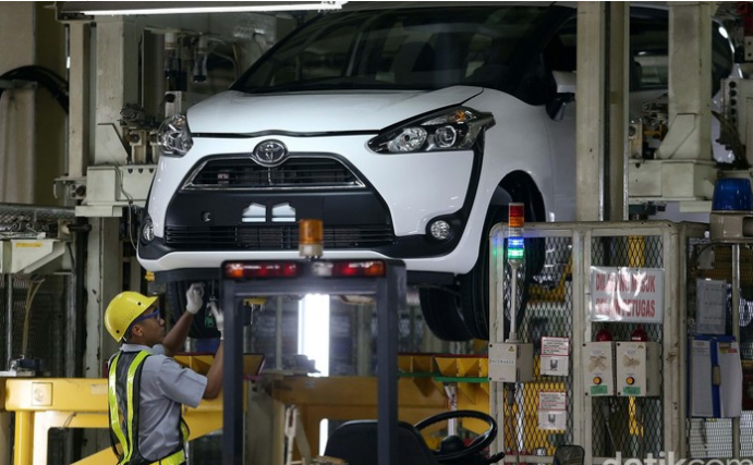 HUT ke-50, Toyota Diminta Jadikan Indonesia Basis Produksi Kendaraan Ramah Lingkungan