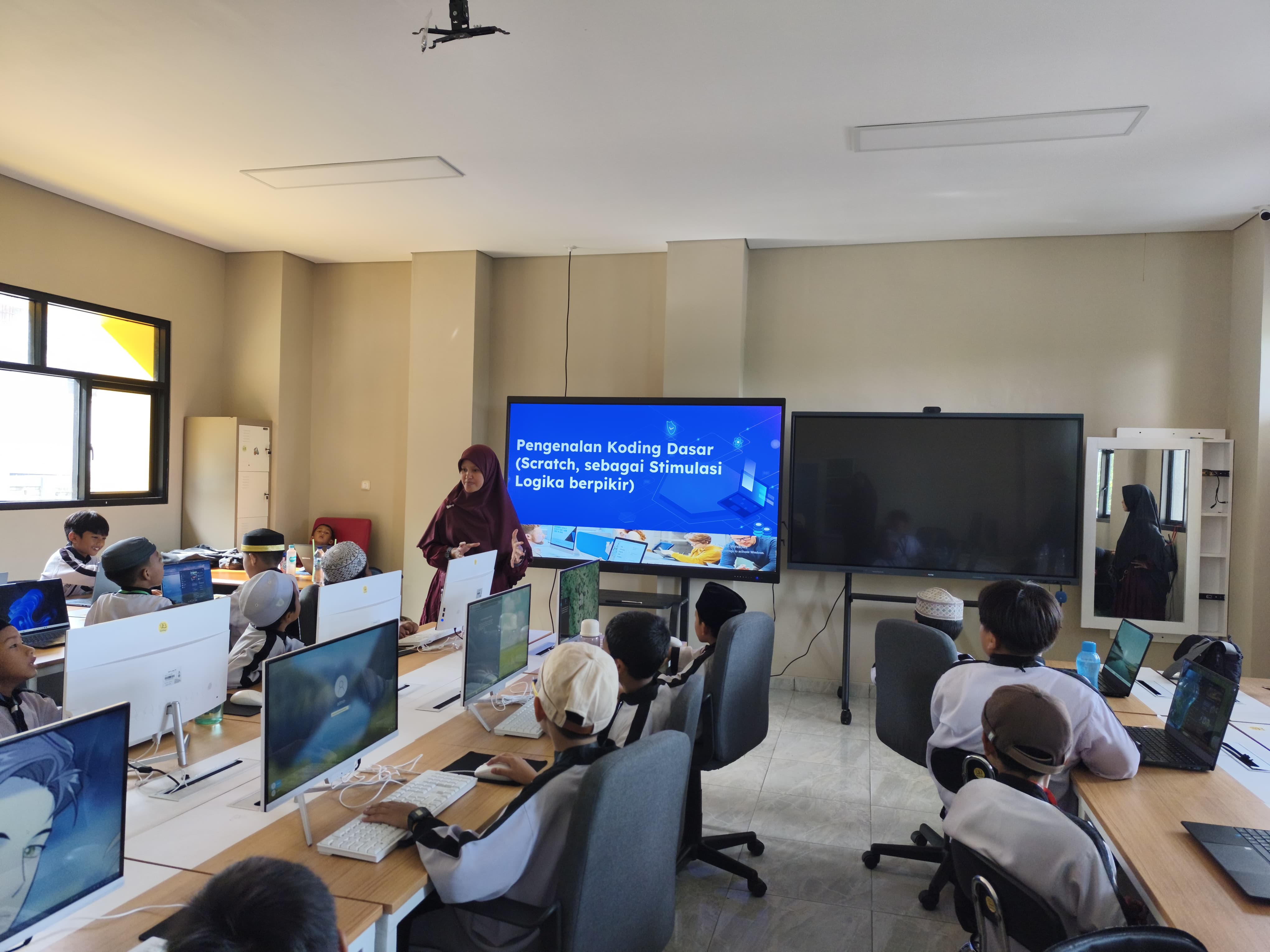 Pengenalan Koding Dasar Scratch Untuk Anak Usia Sekolah Dasar