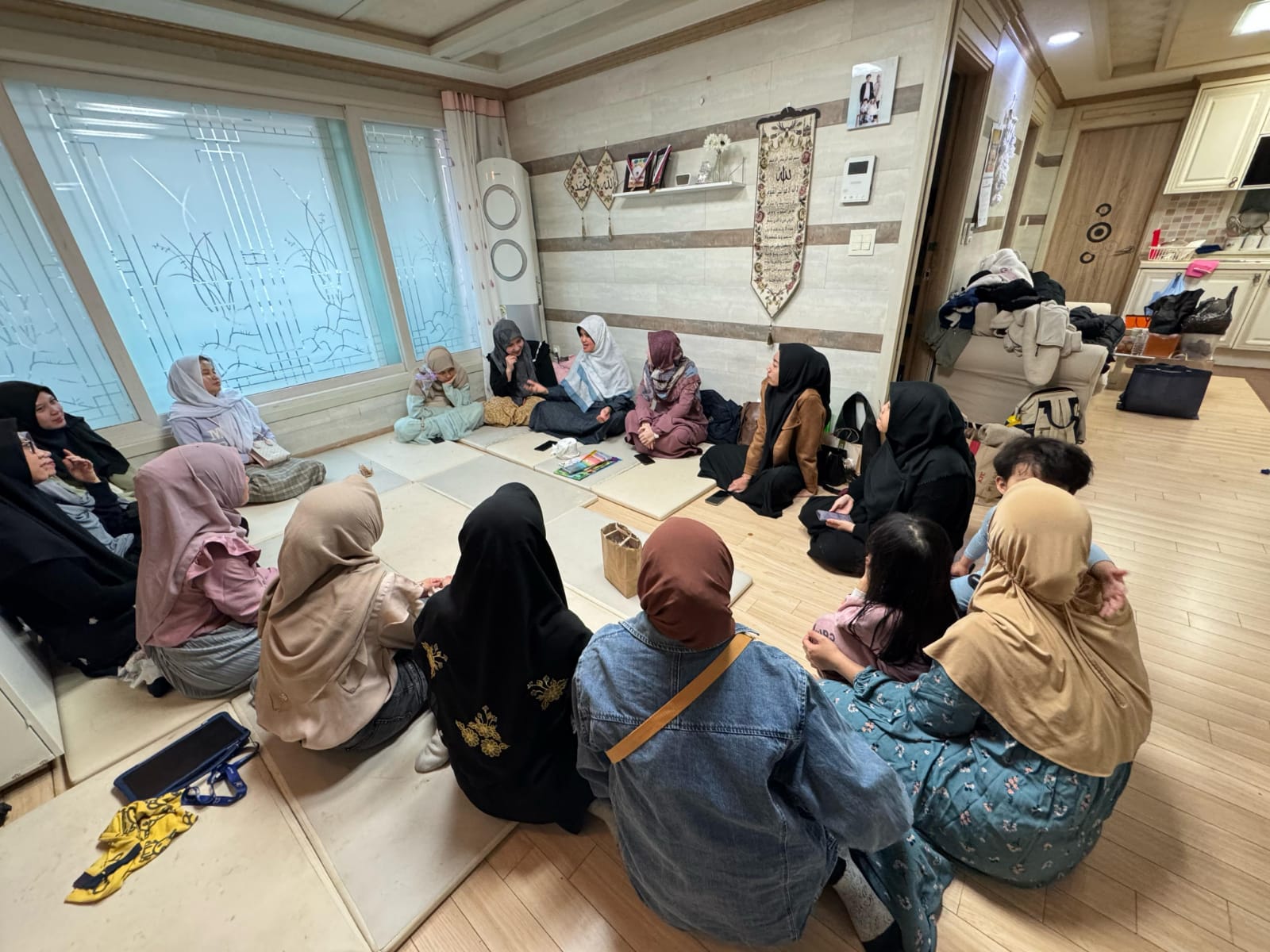 Pemanfaatan AI secara Bijak dalam Penghitungan Zakat Mal oleh Perempuan Indonesia di Ansan, Korea Selatan Selama Bulan Ramadhan 2025